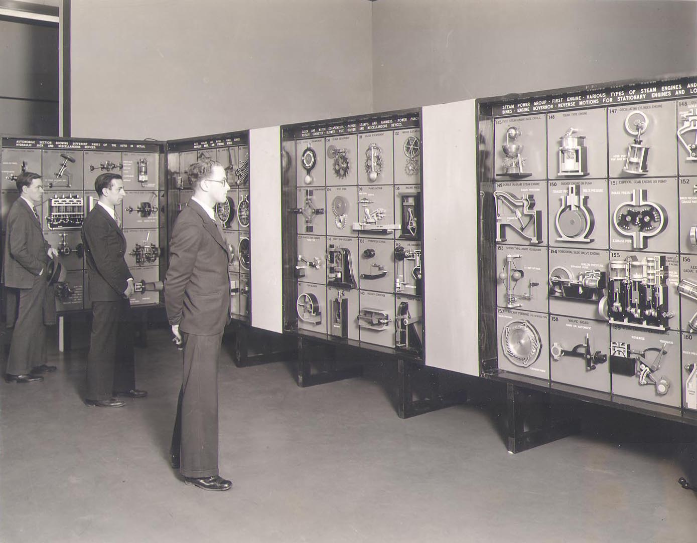  1933 Photo of Newark installation of Mechanical Models exhibit